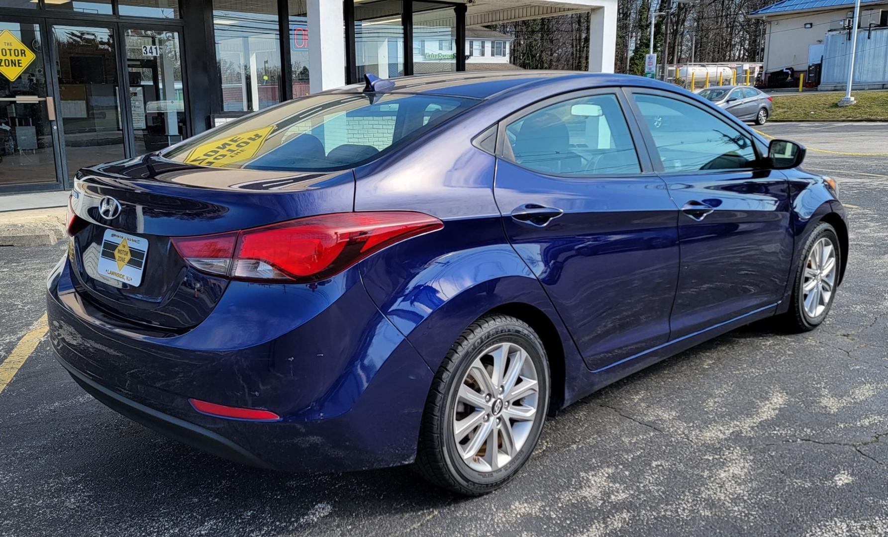 2014 Blue /Gray Hyundai Elantra Limited (5NPDH4AE2EH) with an 1.8L L4 DOHC 16V engine, 6-Speed Automatic transmission, located at 341 N White Horse Pike, Lawnside, NJ, 08045, (856) 262-9500, 39.855621, -75.027451 - Photo#4